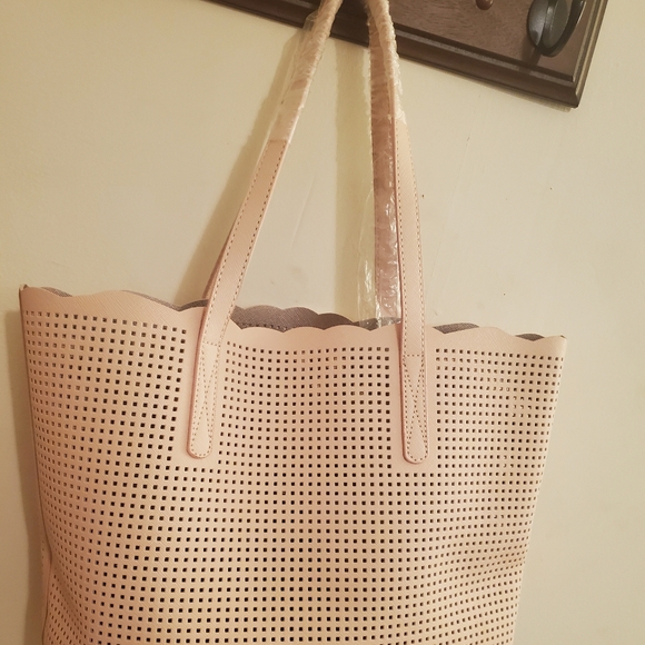 Neiman Marcus womens handbag new - Picture 1 of 4